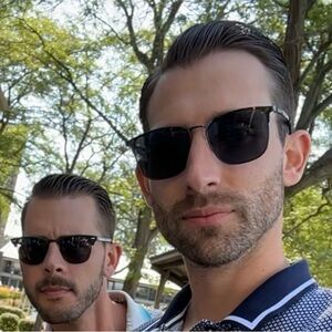 Meet your Posher, Bret